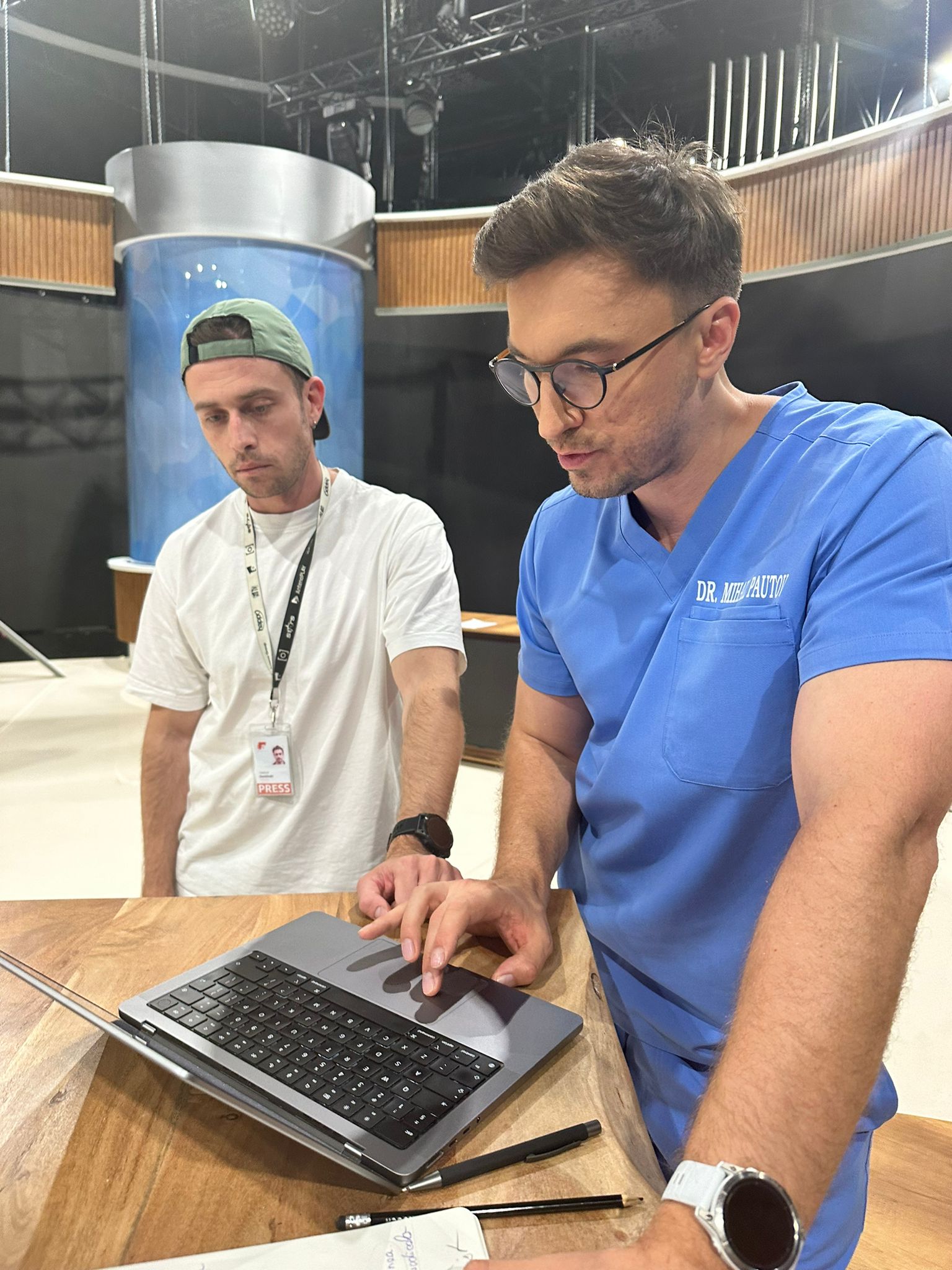 Vladimir Dembinski working with Dr. Mihail Pautov on the MediCOOL set